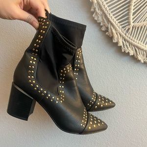 Women's boots, Size 9